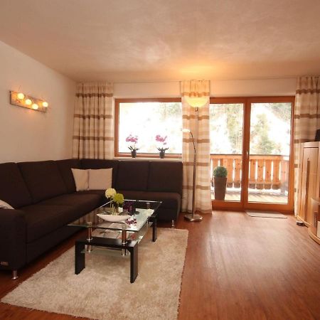 Boutique Apartment In Brixen With Mountain View Brixen im Thale Exteriör bild