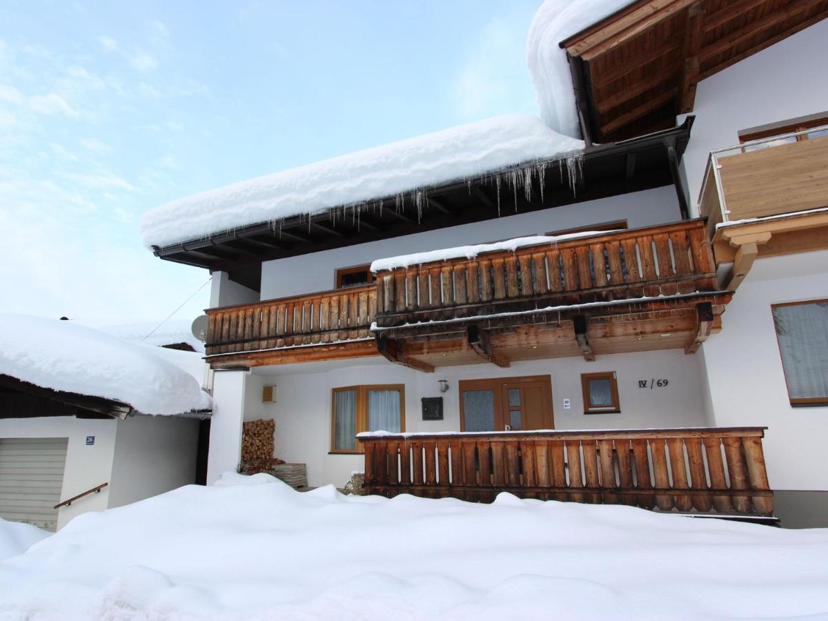 Boutique Apartment In Brixen With Mountain View Brixen im Thale Exteriör bild