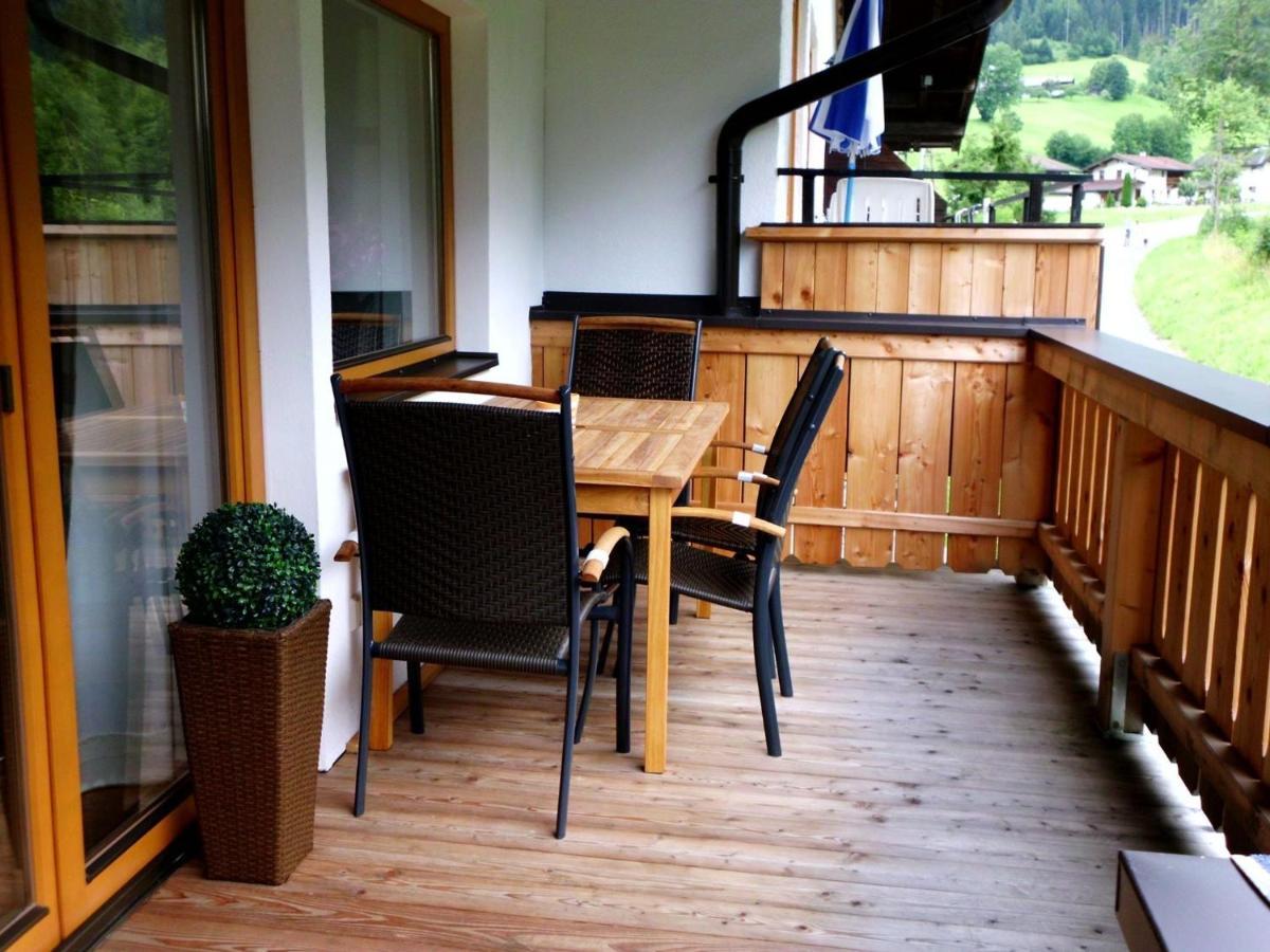 Boutique Apartment In Brixen With Mountain View Brixen im Thale Exteriör bild