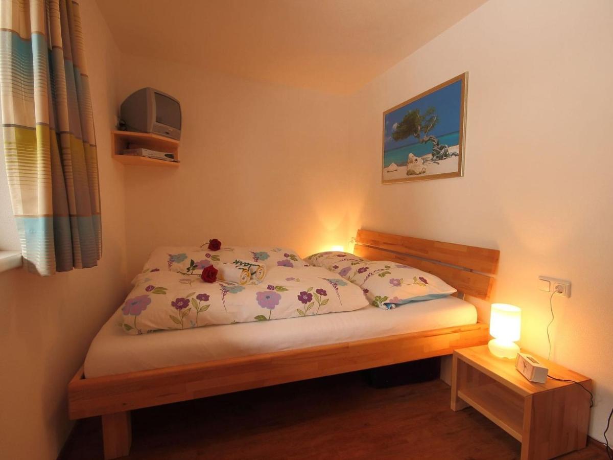 Boutique Apartment In Brixen With Mountain View Brixen im Thale Exteriör bild